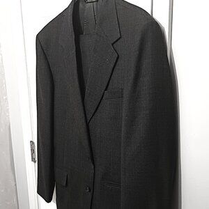 Botany Five Hundred Couture Men 2 Piece Gray Suit   41R